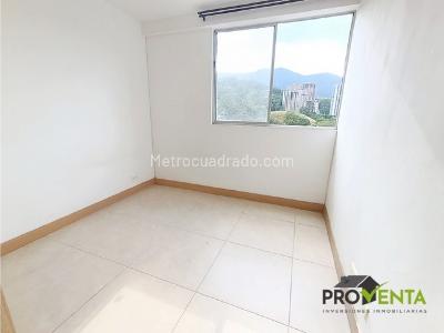 Apartamento de 3 alcobas en venta en San Remo, Sabaneta, 68 m² · foto 12 de 17