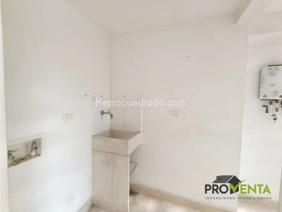 Apartamento de 3 alcobas en venta en San Remo, Sabaneta, 68 m² · foto 13 de 17