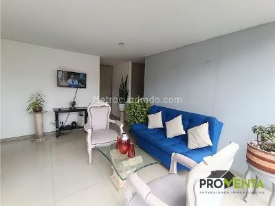 Apartamento de 3 alcobas en venta en Restrepo Naranjo, Sabaneta, 70 m² · foto 2 de 16