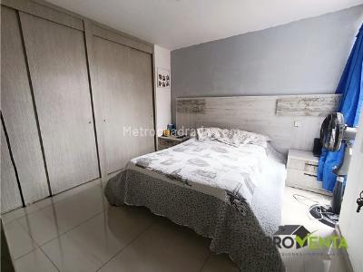 Apartamento de 3 alcobas en venta en Restrepo Naranjo, Sabaneta, 70 m² · foto 10 de 16