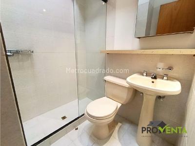 Casa de 4 alcobas en venta en Loma De Las Brujas, Envigado, 187 m² · foto 17 de 19