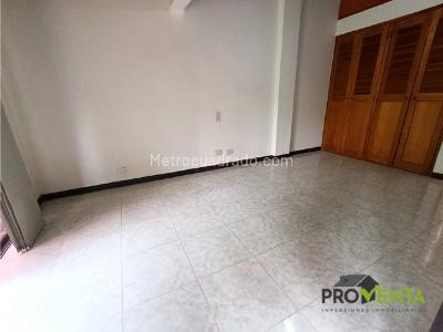 Casa de 4 alcobas en arriendo en Loma De Las Brujas, Envigado, 187 m² · foto 7 de 19