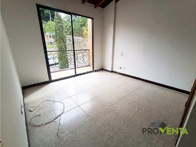 Casa de 4 alcobas en arriendo en Loma De Las Brujas, Envigado, 187 m² · foto 13 de 19