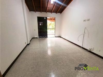 Casa de 4 alcobas en arriendo en Loma De Las Brujas, Envigado, 187 m² · foto 14 de 19
