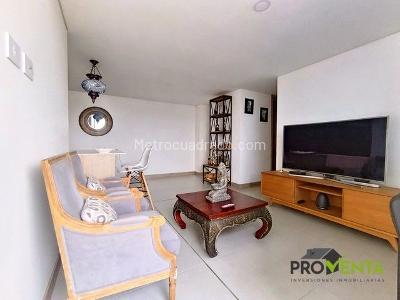 Apartamento de 2 alcobas en venta en El Trianon, Envigado, 60 m² · foto 3 de 14