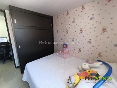 Apartamento de 3 alcobas en venta en Manuel Restrepo, Sabaneta, 72 m² · foto 10 de 15