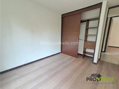 Apartamento en venta en Castropol, Medellín · foto 9 de 16