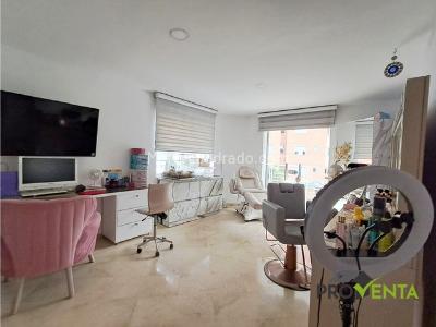 Casa de 5 alcobas en venta en El Tesoro, Medellín, 370 m² · foto 12 de 17