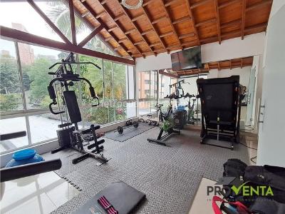 Casa de 5 alcobas en venta en El Tesoro, Medellín, 370 m² · foto 15 de 17