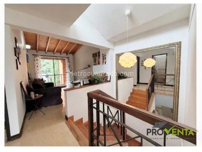Casa de 3 alcobas en venta en Loma La Sebastiana, Envigado, 260 m² · foto 6 de 9