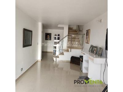 Casa de 5 alcobas en venta en Loma De Las Brujas, Envigado, 410 m² · foto 3 de 16