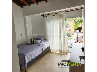 Casa de 5 alcobas en venta en Loma De Las Brujas, Envigado, 410 m² · foto 13 de 16