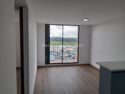 Apartamento en arriendo en Fontibon, Bogotá · foto 2 de 20