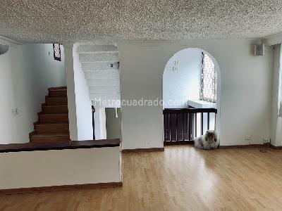 Casa de 5 alcobas en venta en Malibu, Bogotá, 264 m² · foto 3 de 20