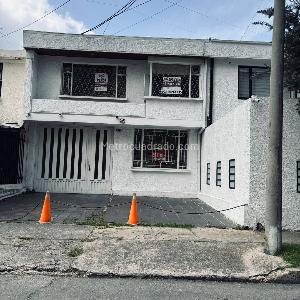 Casa de 5 alcobas en venta en Bulevar Las Villas, Bogotá, 480 m² · foto 19 de 20