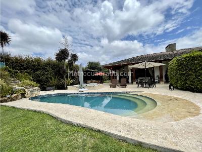 Casa de 4 alcobas en venta en Vereda Vilachuaga, Rionegro, 627 m² · foto 2 de 20