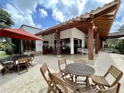 Casa de 4 alcobas en venta en Vereda Vilachuaga, Rionegro, 627 m² · foto 14 de 20