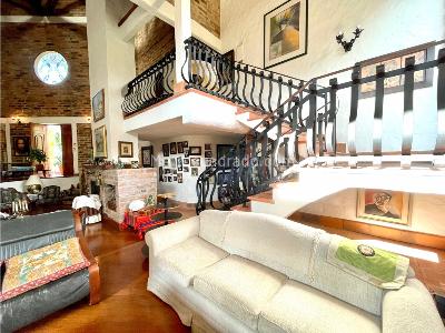 Casa de 3 alcobas en venta en Alto De Las Palmas, Medellín, 394 m² · foto 8 de 20
