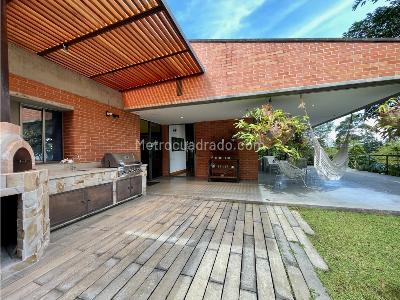 Casa de 2 alcobas en venta en El Poblado El Tesoro, Medellín, 558 m² · foto 4 de 20