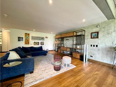 Casa de 2 alcobas en venta en El Poblado El Tesoro, Medellín, 558 m² · foto 6 de 20