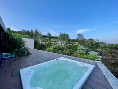 Casa de 3 alcobas en venta en Alto Del Escobero, Envigado, 530 m² · foto 2 de 20
