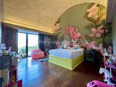 Casa de 3 alcobas en venta en Alto Del Escobero, Envigado, 530 m² · foto 16 de 20