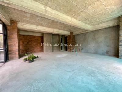 Apartamento de 3 alcobas en venta en El Poblado Las Lomas, Medellín, 303 m² · foto 3 de 20