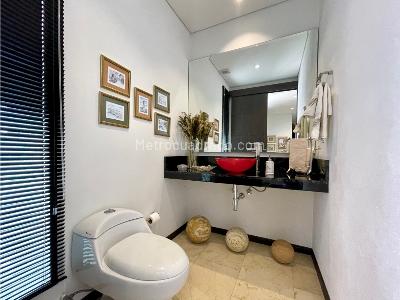 Casa de 3 alcobas en venta en Rionegro, Medellín, 351 m² · foto 9 de 20