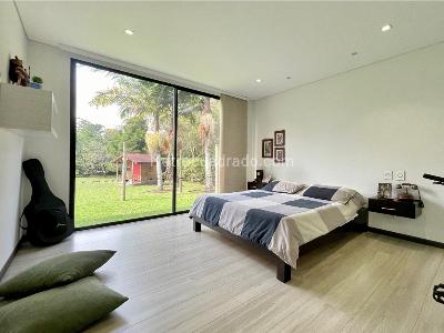 Casa de 3 alcobas en venta en Rionegro, Medellín, 351 m² · foto 10 de 20