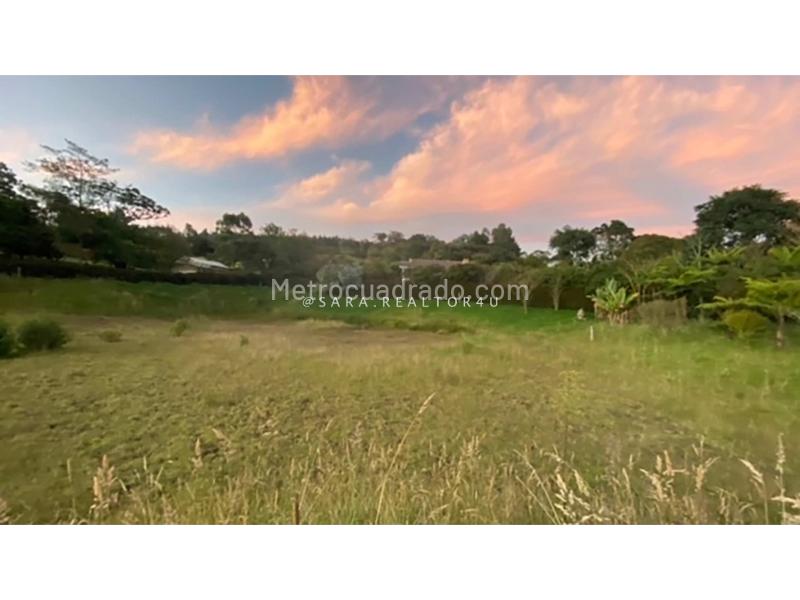 Lote en Venta, Alto De Las Palmas, Medellín - Más