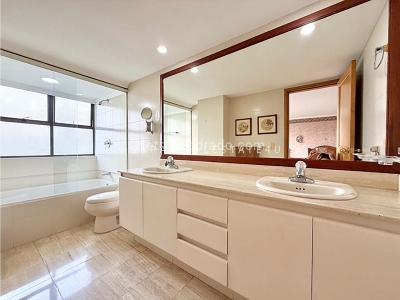 Apartamento de 4 alcobas en venta en El Poblado La Florida, Medellín, 295 m² · foto 9 de 20
