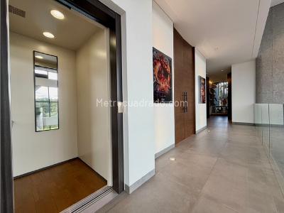 Casa de 4 alcobas en venta en Alto De Las Palmas, Envigado, 675 m² · foto 11 de 20