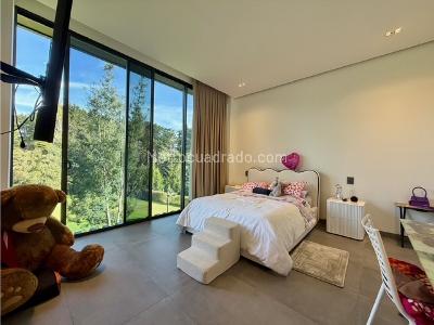 Casa de 4 alcobas en venta en Alto De Las Palmas, Envigado, 675 m² · foto 16 de 20