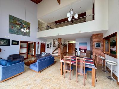 Casa de 4 alcobas en venta en Envigado, Envigado, 356 m² · foto 5 de 20