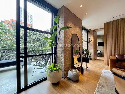 Apartamento de 2 alcobas en venta en El Poblado Inferior, Medellín, 150 m² · foto 2 de 20
