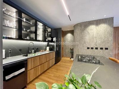 Apartamento de 2 alcobas en venta en El Poblado Inferior, Medellín, 150 m² · foto 4 de 20