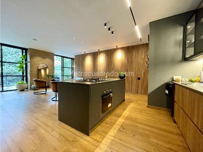 Apartamento de 2 alcobas en venta en El Poblado Inferior, Medellín, 150 m² · foto 8 de 20