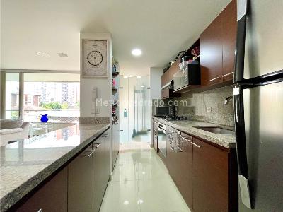 Apartamento en venta en Envigado, Medellín · foto 9 de 20