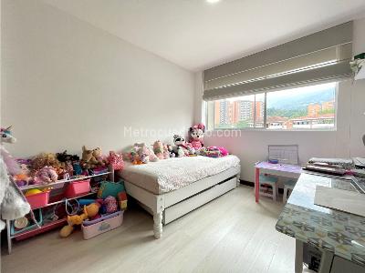 Apartamento en venta en Envigado, Medellín · foto 15 de 20