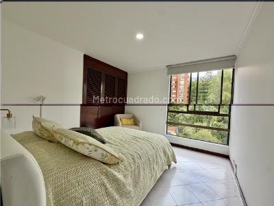 Apartamento de 3 alcobas en venta en Loma De Los Balsos, Medellín, 140 m² · foto 14 de 20
