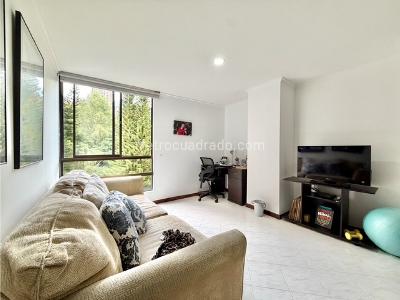 Apartamento de 3 alcobas en venta en Loma De Los Balsos, Medellín, 140 m² · foto 15 de 20