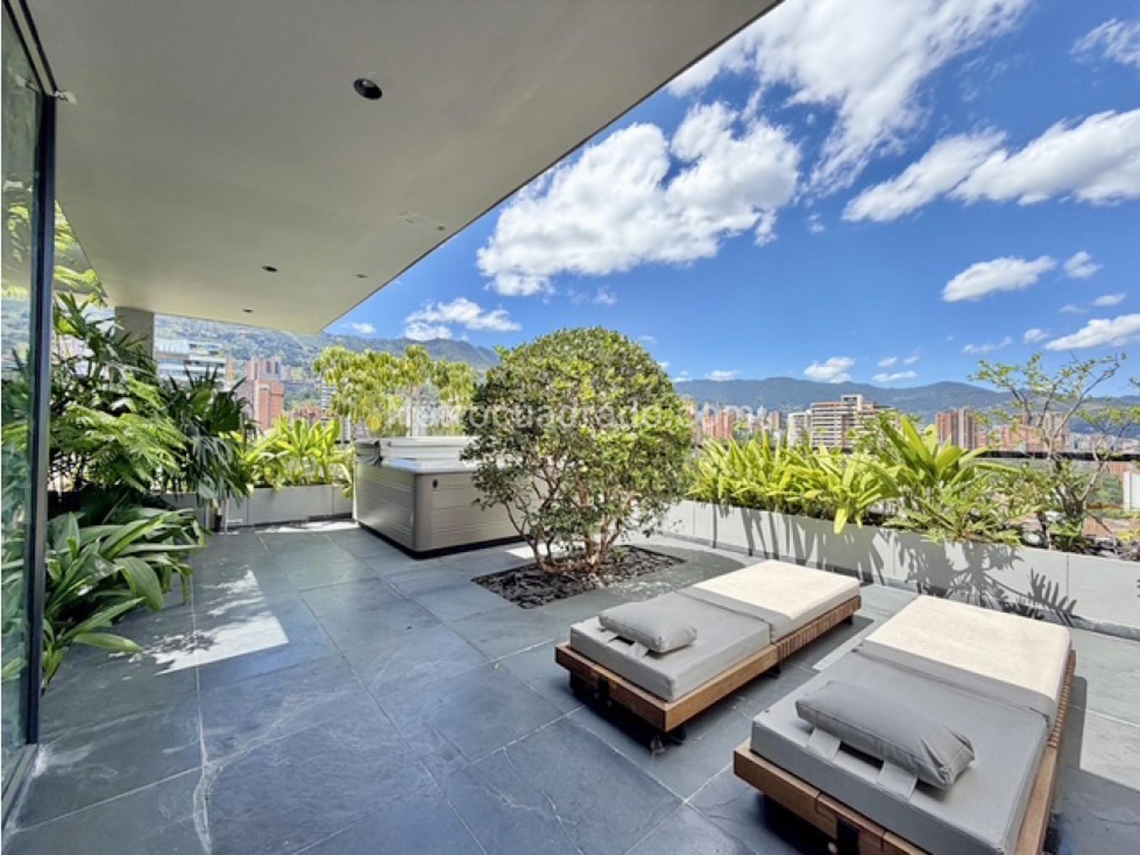 Apartamento de 1 habitación en venta en Poblado Loma de Alejandria, Medellín — imagen 1 de 20