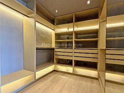 Apartamento en venta en Poblado Loma De Alejandria, Medellín · foto 9 de 20