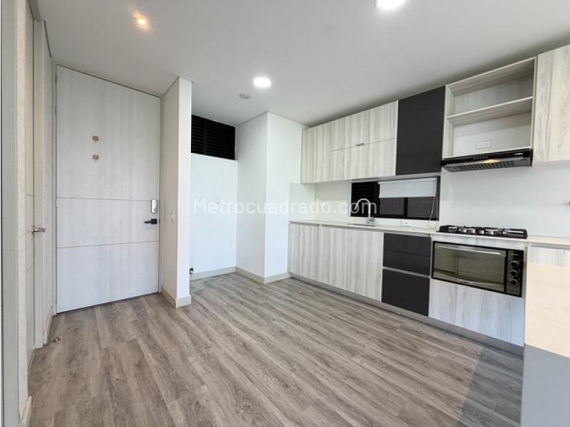 Piso – Medellín - Más