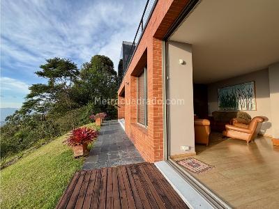 Casa de 3 alcobas en venta en Las Palmas Parte Media, Envigado, 500 m² · foto 8 de 20