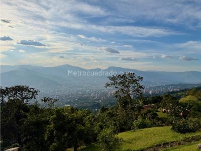 Casa de 3 alcobas en venta en Las Palmas Parte Media, Envigado, 500 m² · foto 15 de 20