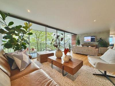 Apartamento de 2 alcobas en venta en Poblado San Lucas, Medellín, 160 m² · foto 19 de 20