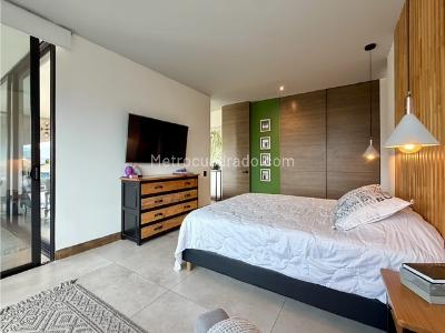Apartamento de 2 alcobas en venta en Poblado San Lucas, Medellín, 130 m² · foto 11 de 20