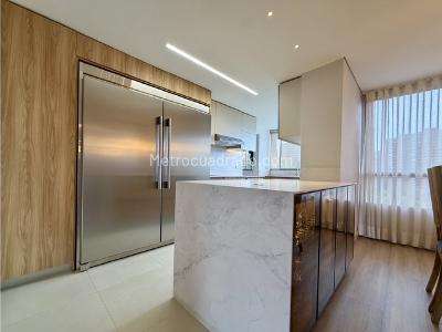 Apartamento de 3 alcobas en venta en El Poblado, Medellín, 186 m² · foto 4 de 20
