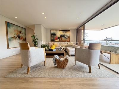 Apartamento de 3 alcobas en venta en El Poblado, Medellín, 186 m² · foto 6 de 20